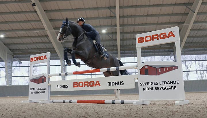 Ridhallar, ridhus och häststallar | BORGA