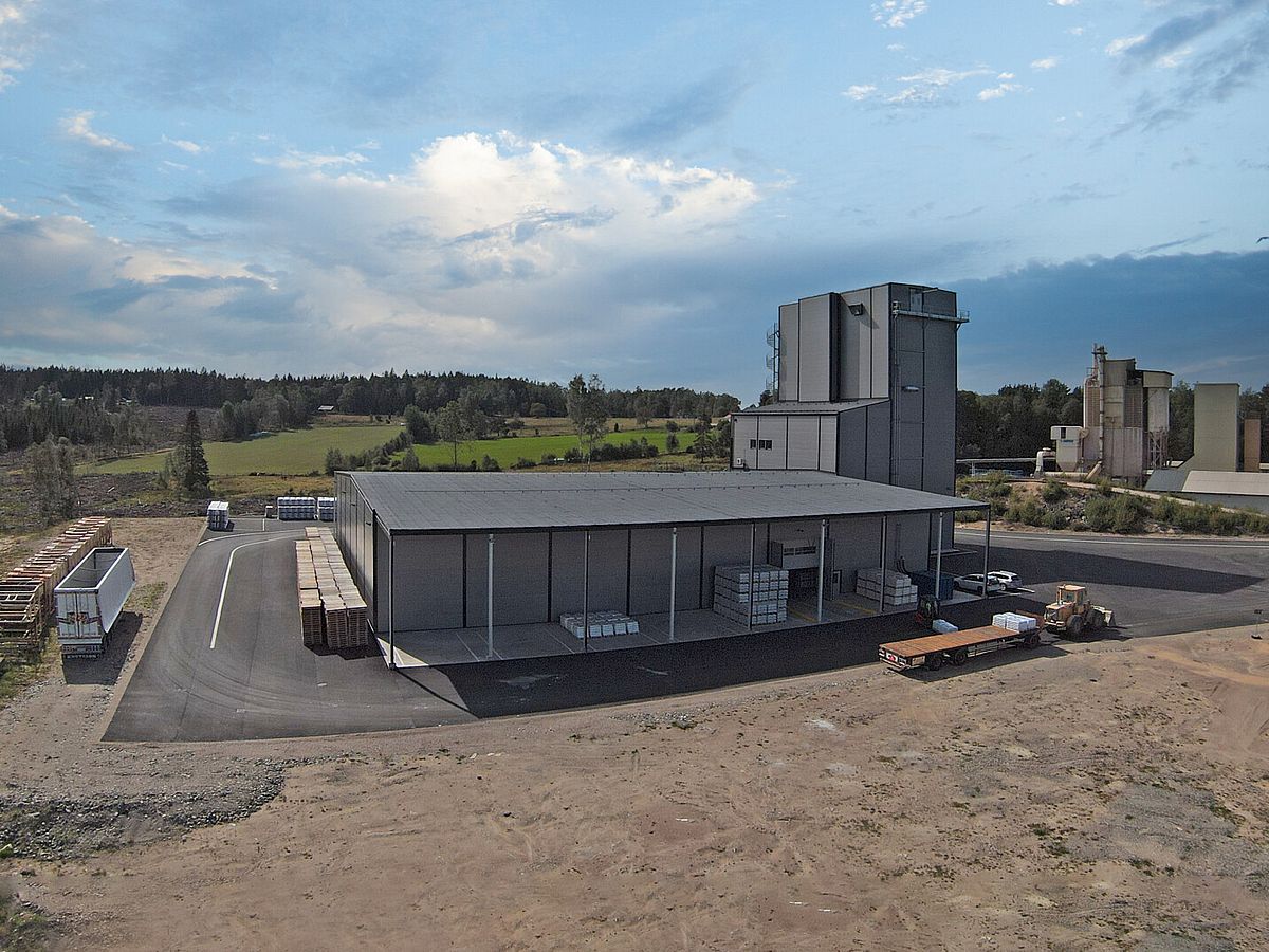 Fabrik med silotorn, Ljungskile | BORGA