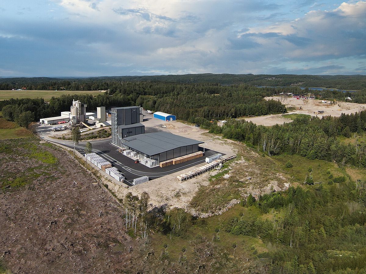 Fabrik med silotorn, Ljungskile | BORGA