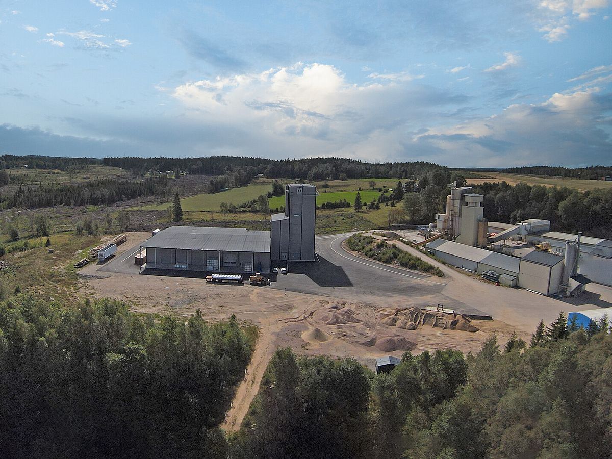 Fabrik med silotorn, Ljungskile | BORGA