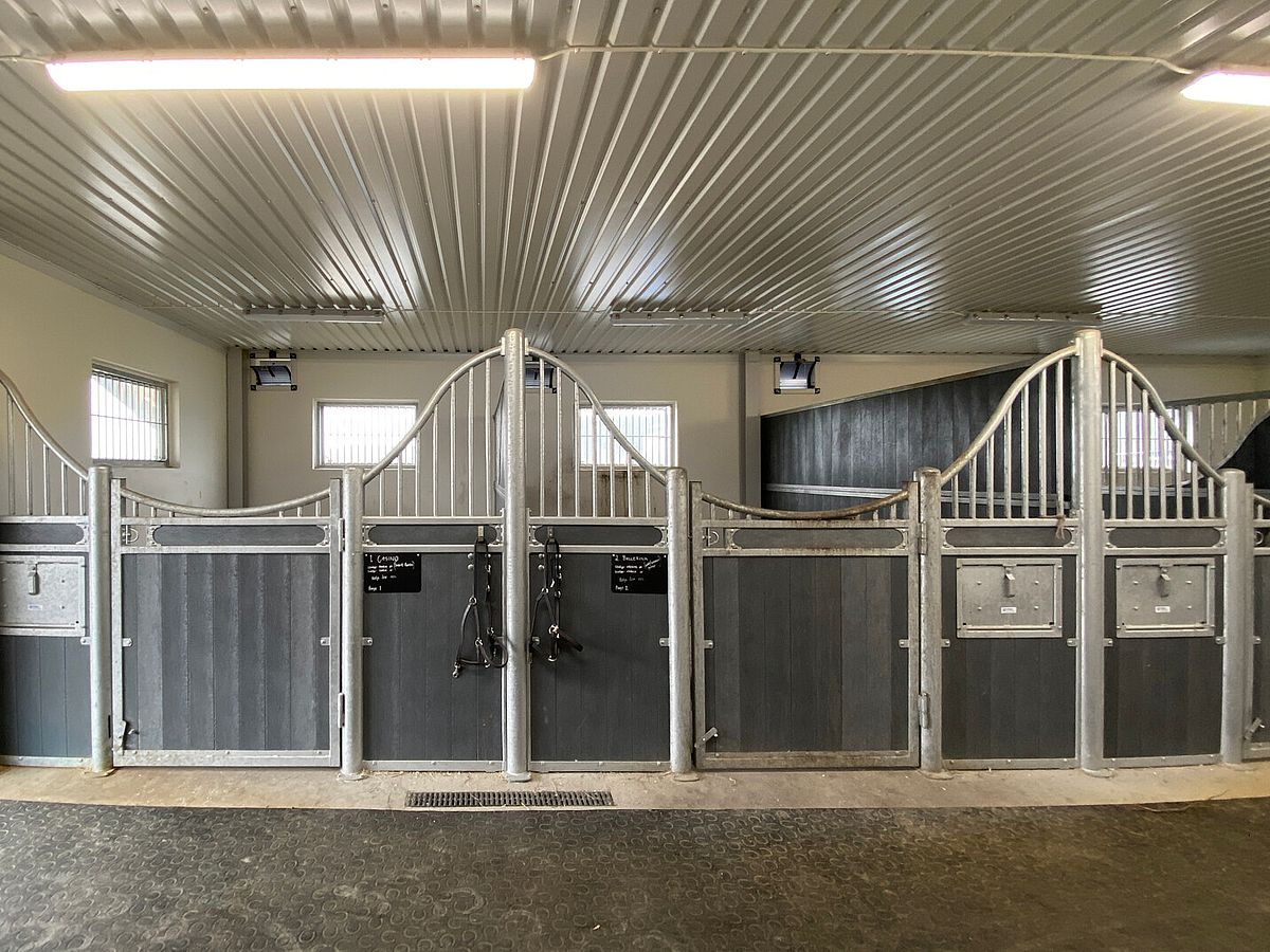 Ridhus med stall, Kungsbacka | BORGA