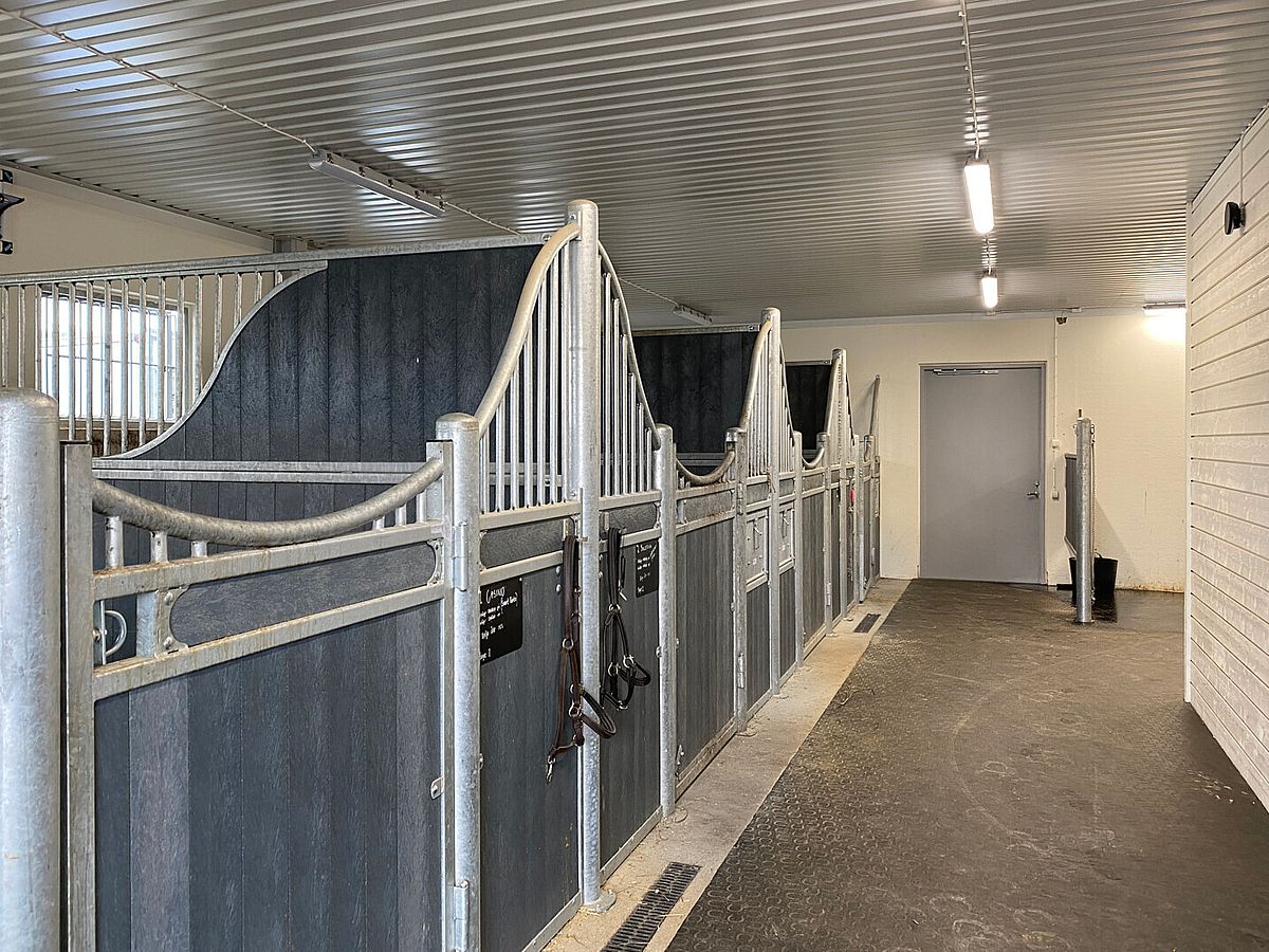 Ridhus med stall, Kungsbacka | BORGA