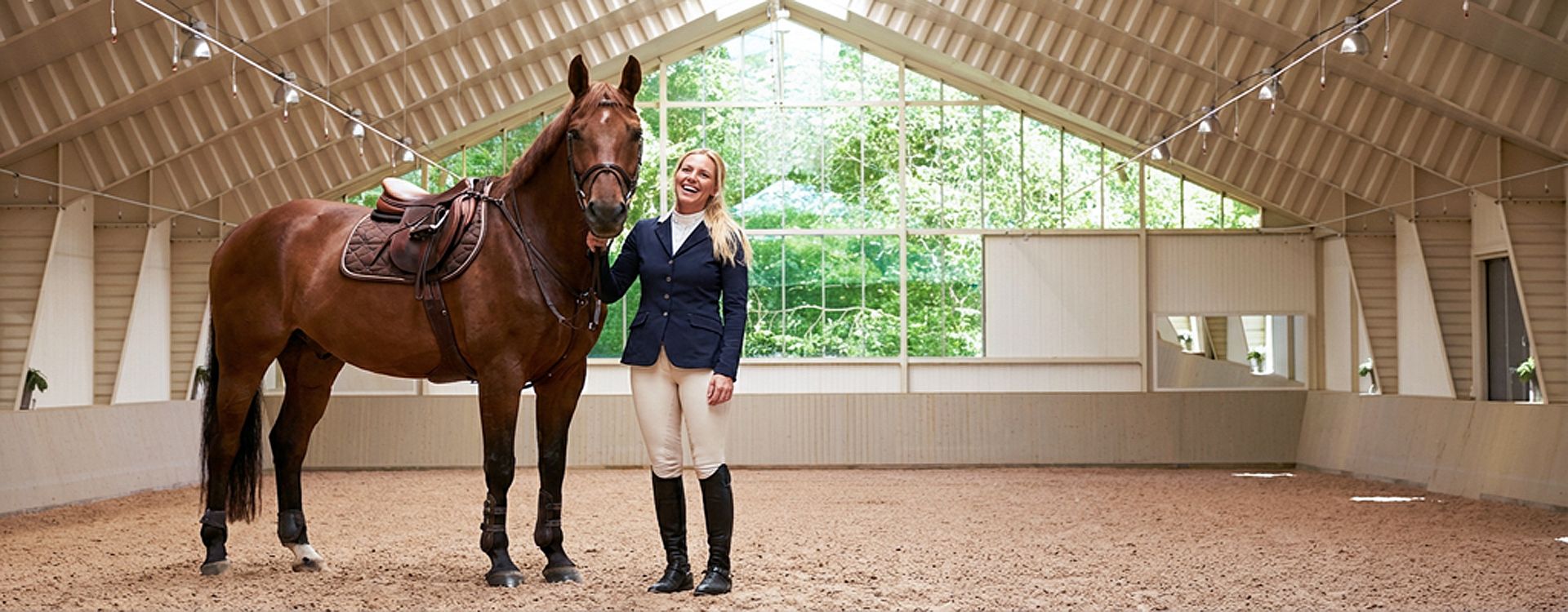 Vi bygger ridhus och stall som fungerar i vardagen | BORGA