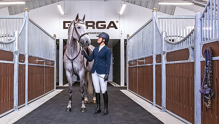 Ridhus med stall | BORGA