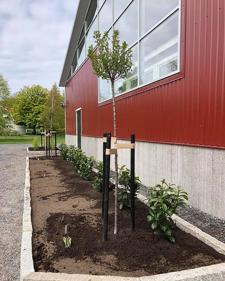 Närbild på ridhuset kastanjegården, onsala