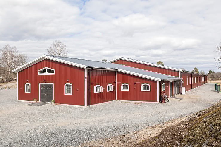 Ridhus med stall | BORGA